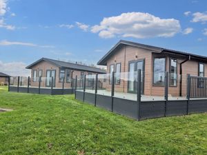 Photo 15- click for photo gallery